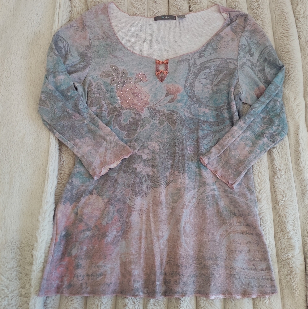 Apt 9 Top SzM